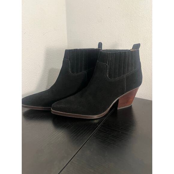 Franco Sarto  Black suede booties. - Picture 2 of 5